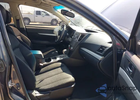 2011 Subaru Legacy 2.5I Premium из США, поврежденный, VIN 4S3BMBH67B3255747